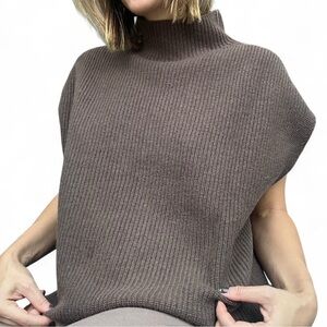 Peserico Taupe Brown Sweater Vest
